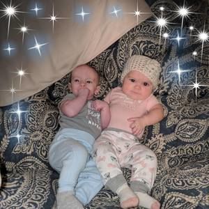 Meet your Posher, Hidie